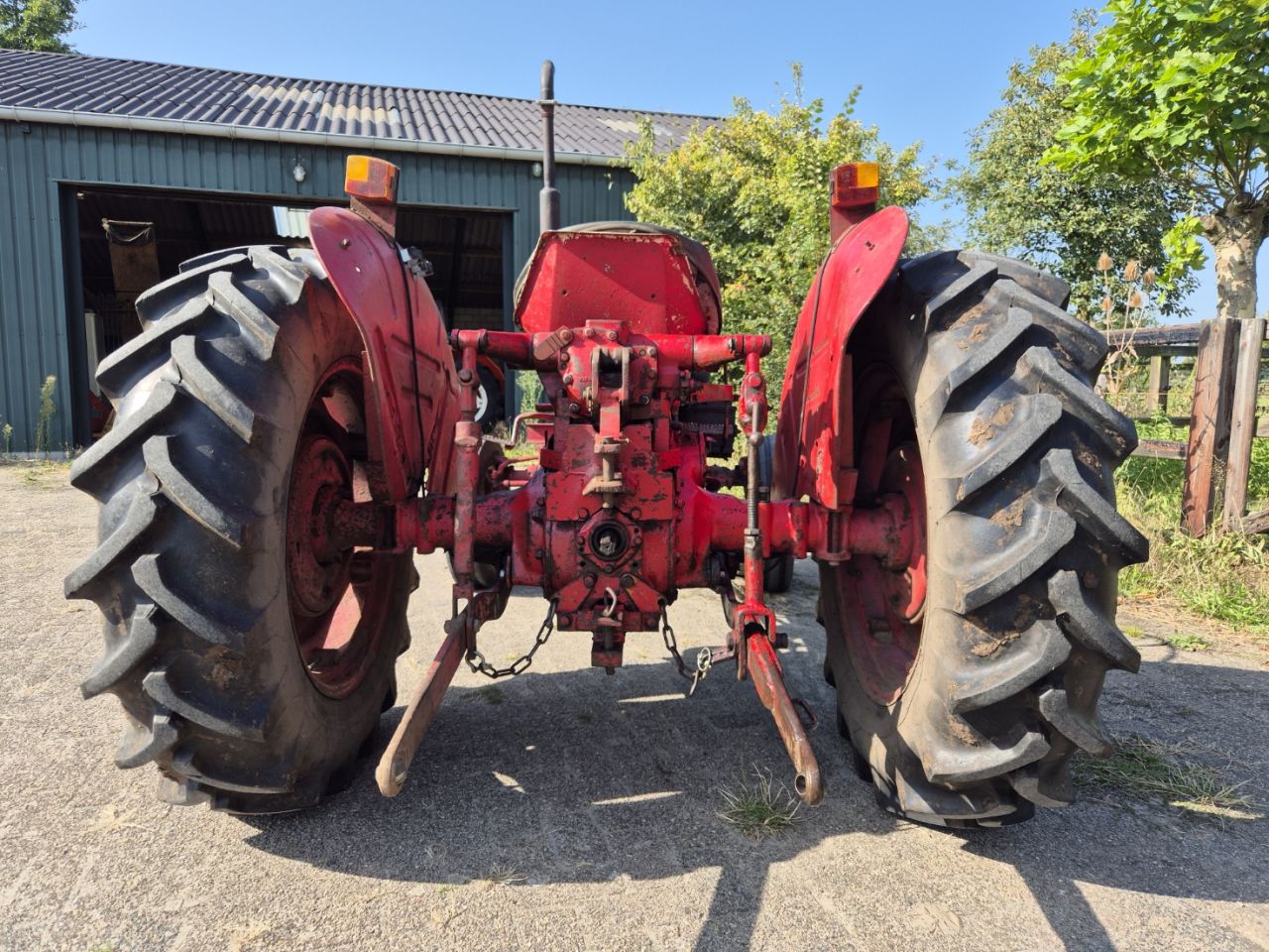 Te koop aangeboden een zeldzame Volvo BM 320
