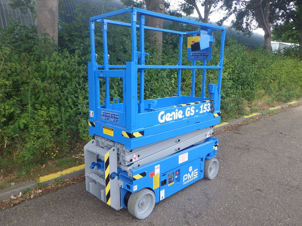 Scissor lift Genie GS-1532 Electric 6.6m 2014