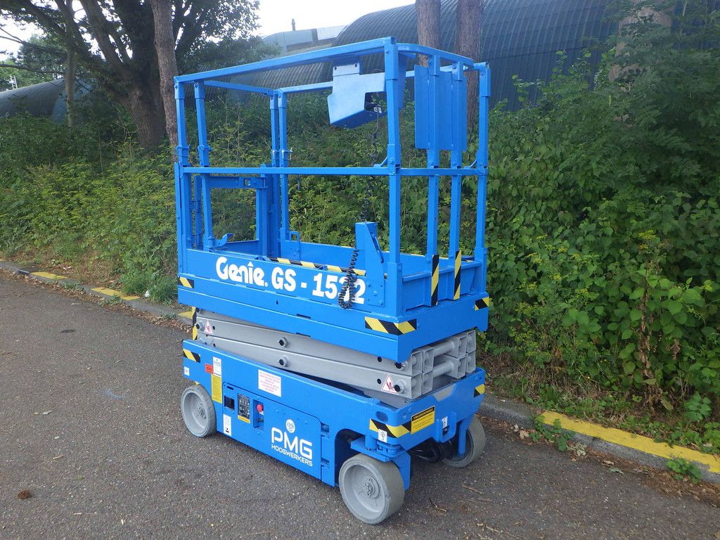 Scissor lift Genie GS-1532 Electric 6.6m 2014