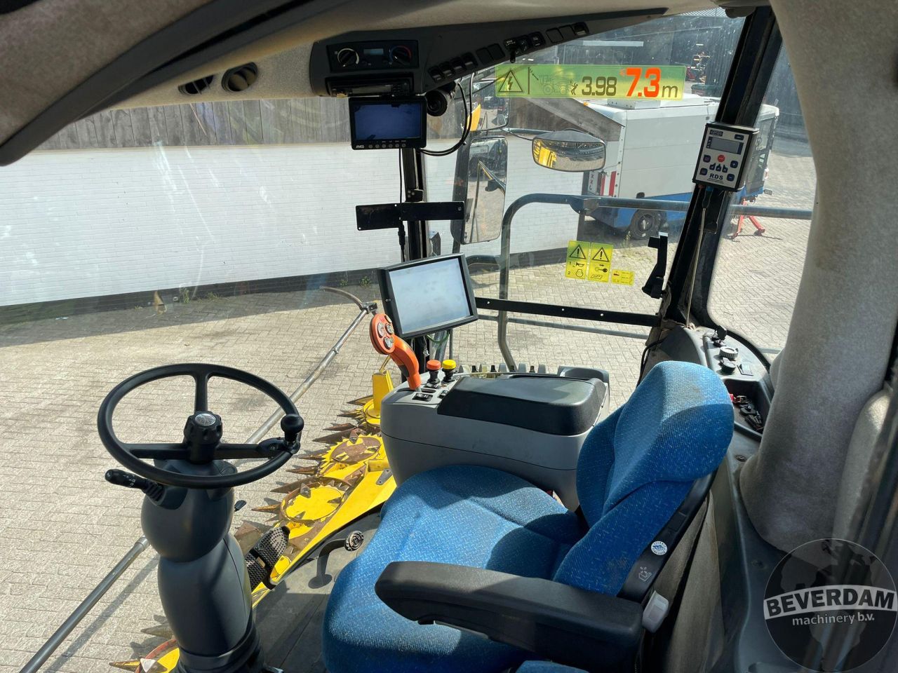 New holland FR 9090