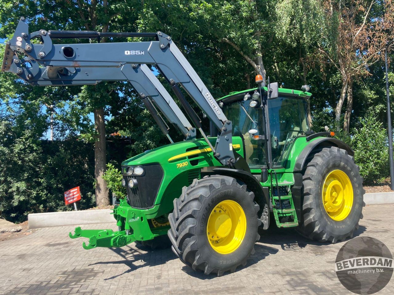 John Deere 7930