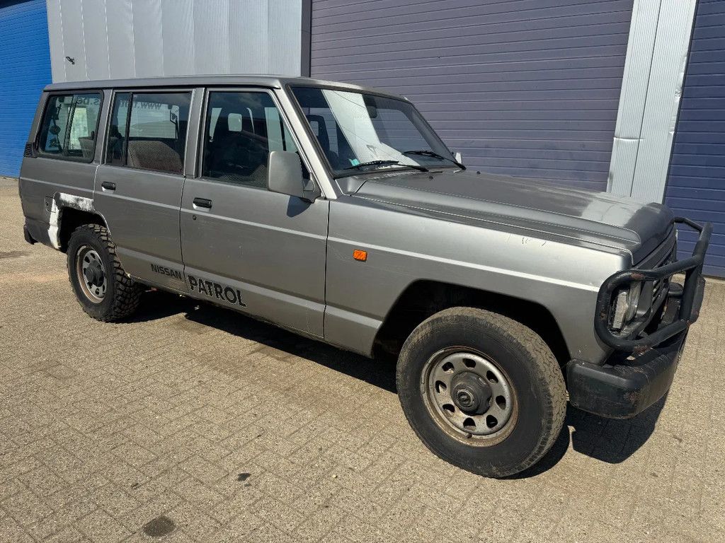 Nissan Patrol **LONG CHASSIS-7 SEATER**