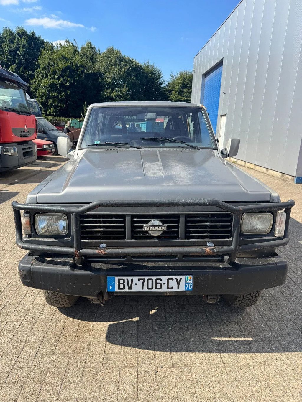 Nissan Patrol **LONG CHASSIS-7 SEATER**