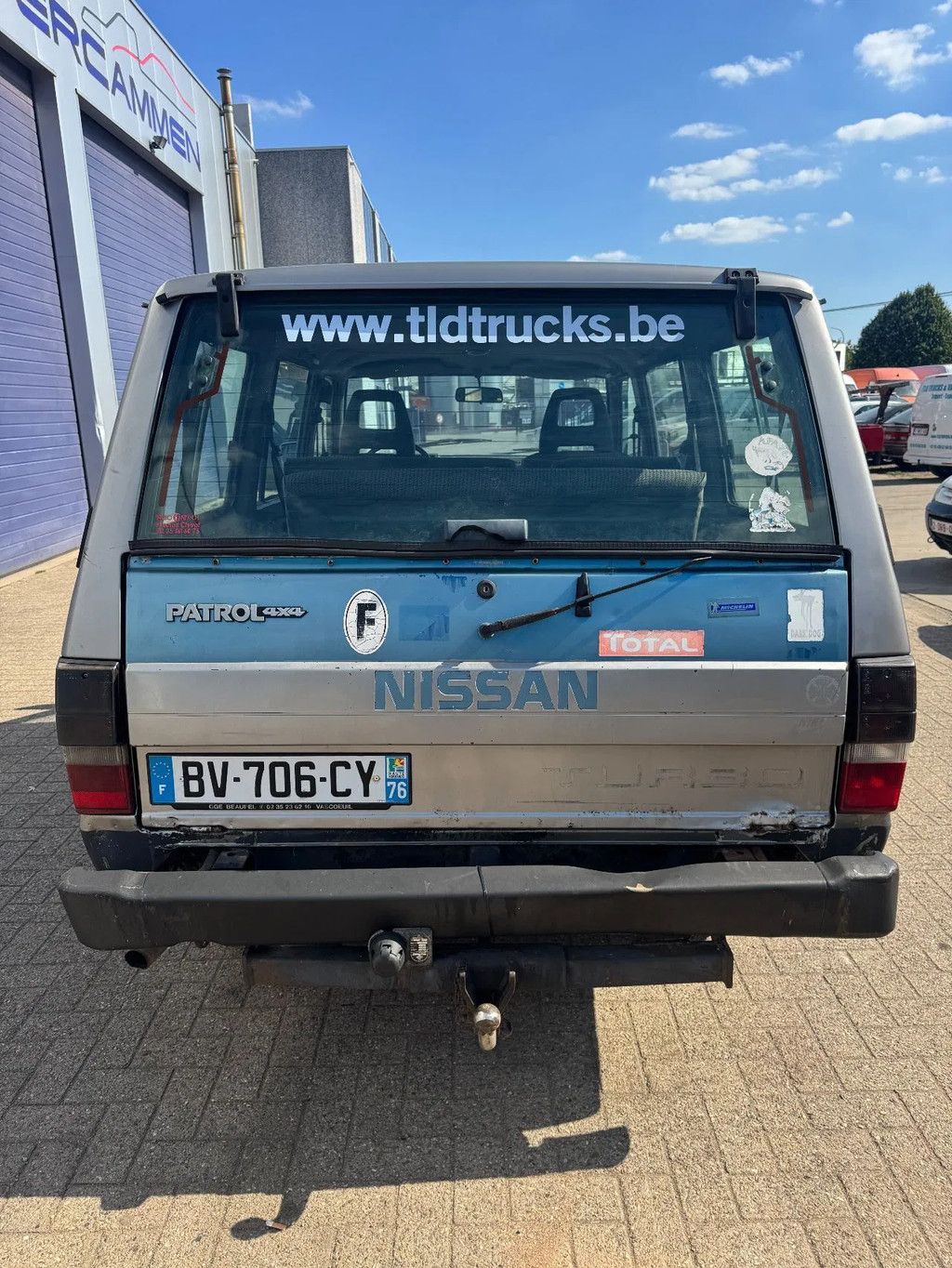Nissan Patrol **LONG CHASSIS-7 SEATER**