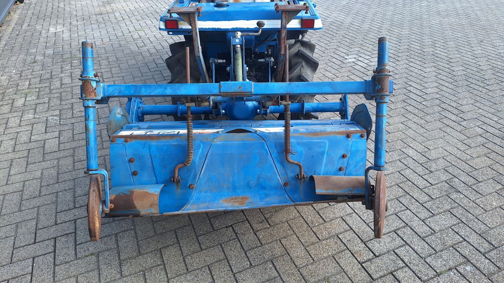 Minitractor Iseki Landhope 140 voorlader en frees