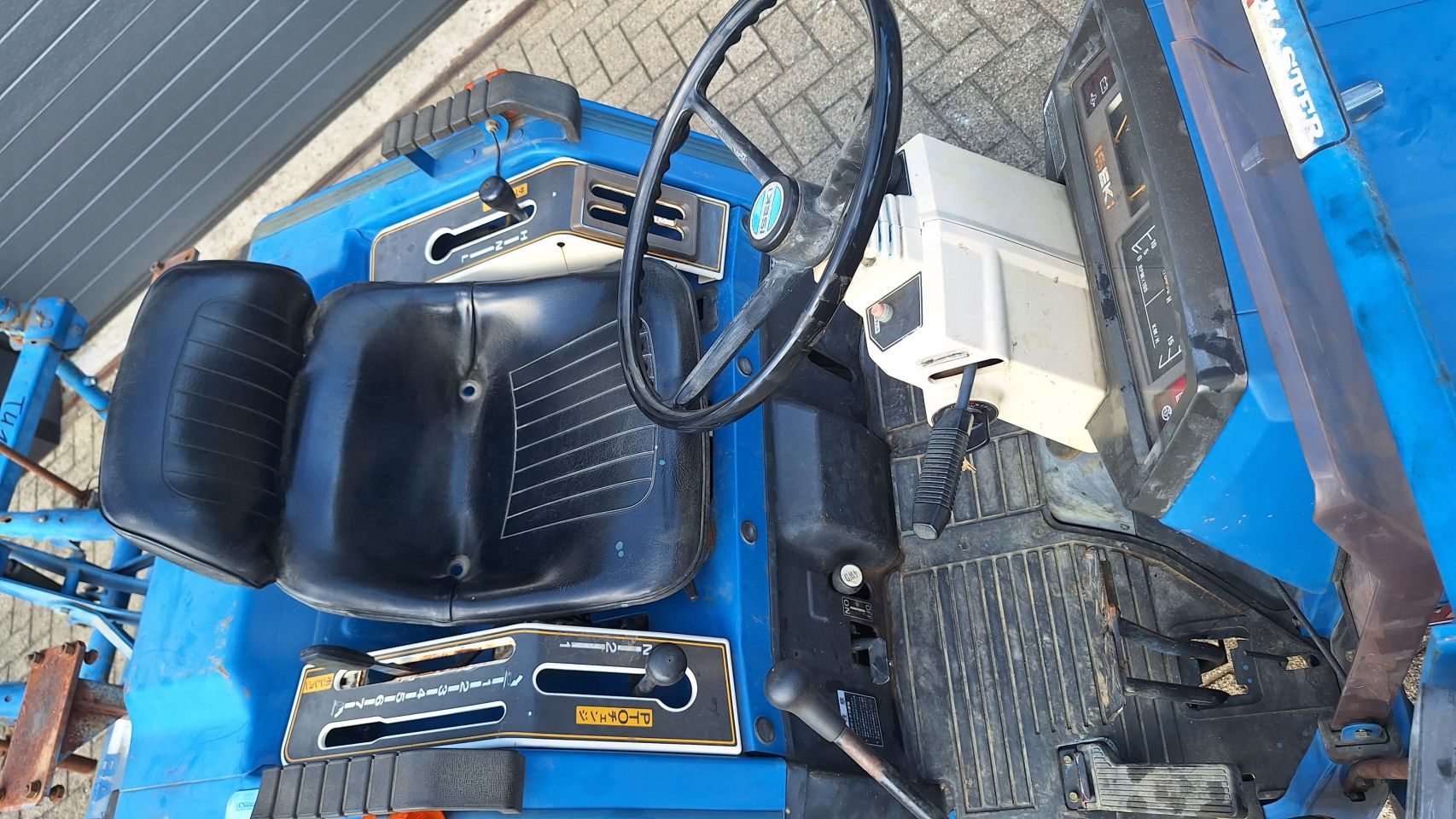 Minitractor Iseki Landhope 140 voorlader en frees
