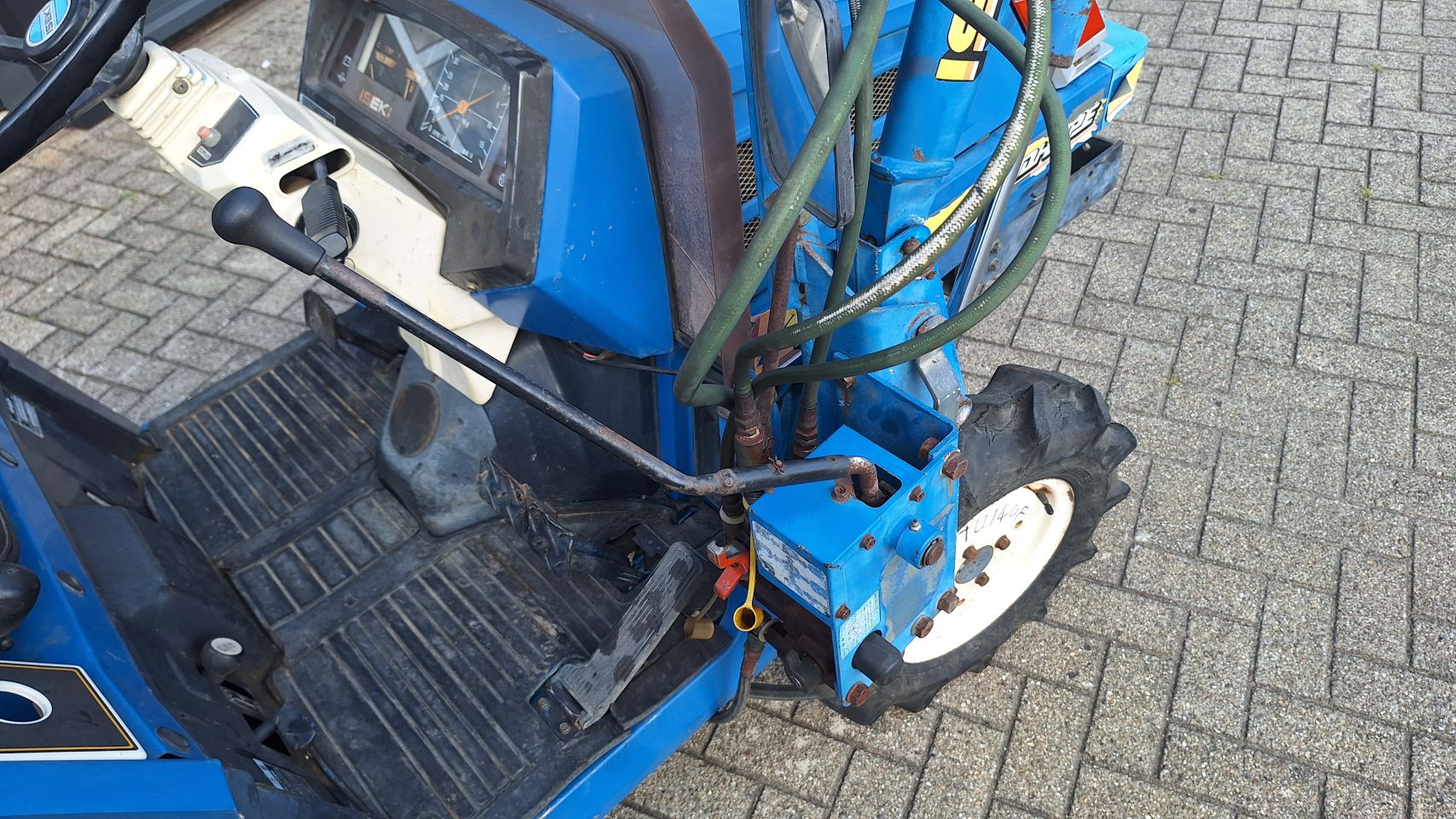 Minitractor Iseki Landhope 140 voorlader en frees