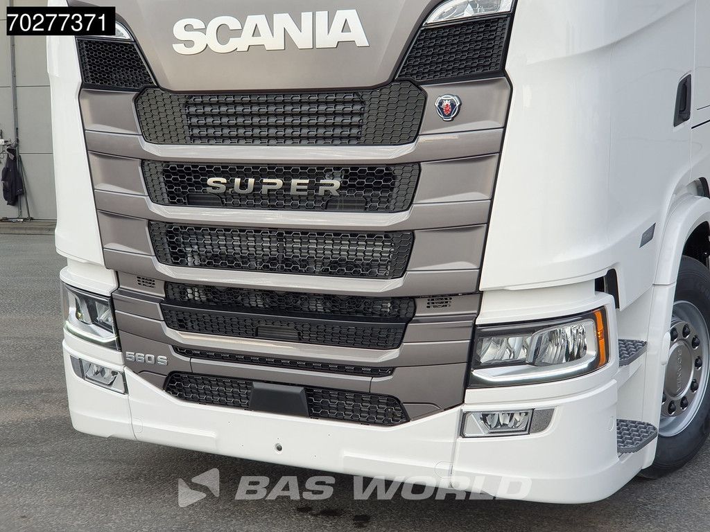 Scania S560 4X2 NEW! Retarder Full-Air 2xTanks Standklima Navi ACC LED Euro 6