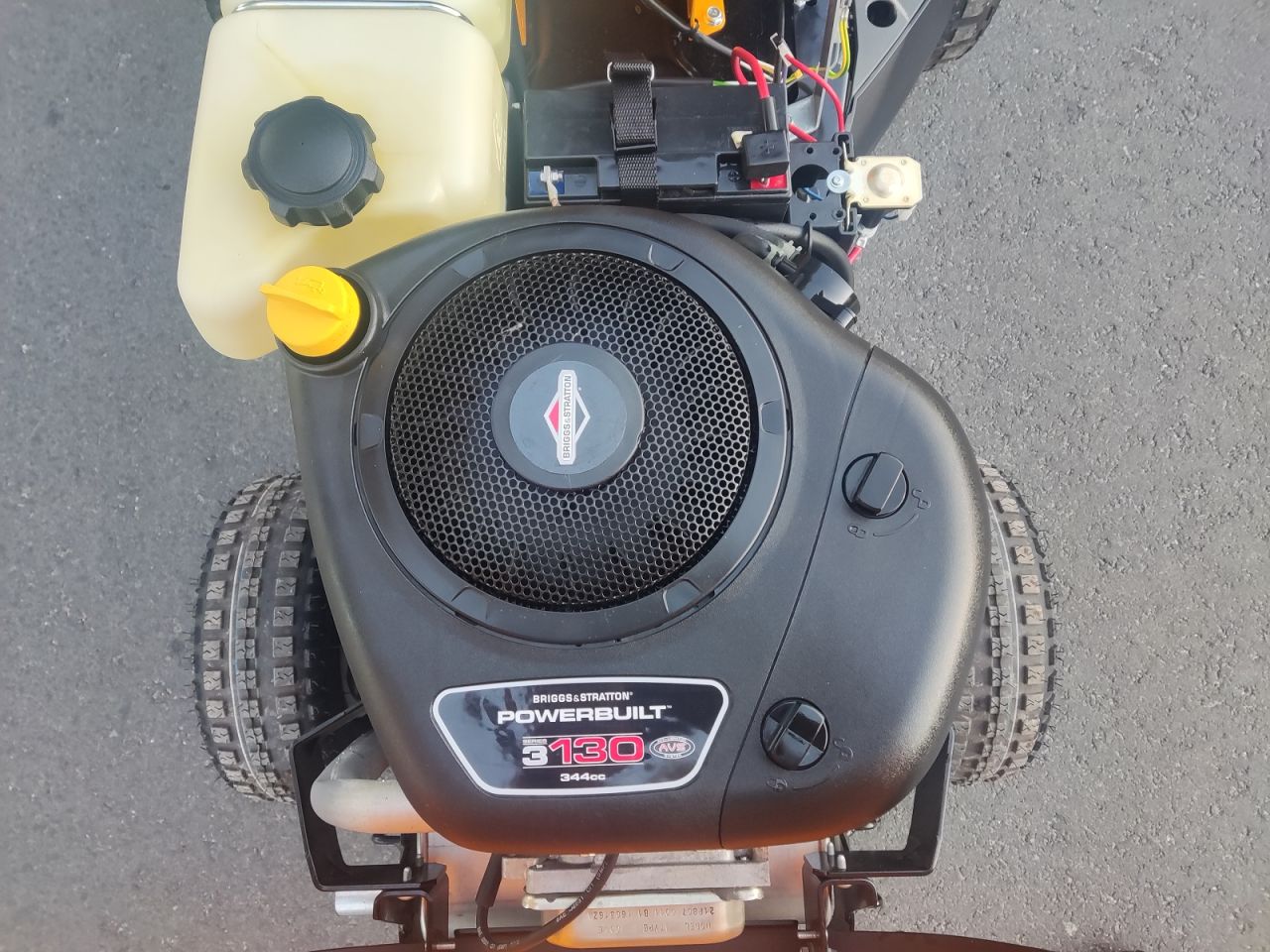 STIGA zitmaaier (type Villa 14 HST) met Stiga Pro aanhanger!