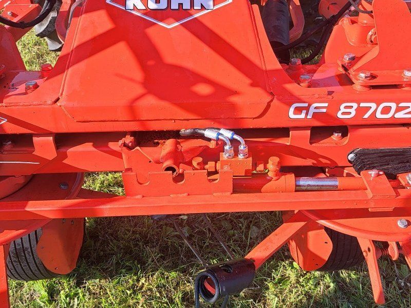 Kuhn GF 8702