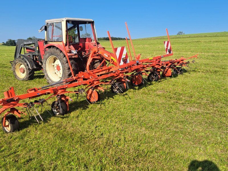 Kuhn GF 8702