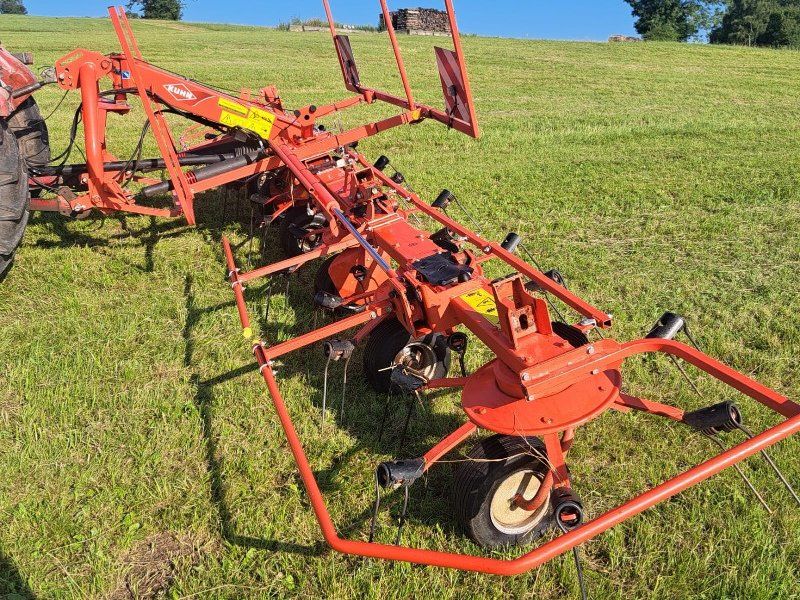 Kuhn GF 8702