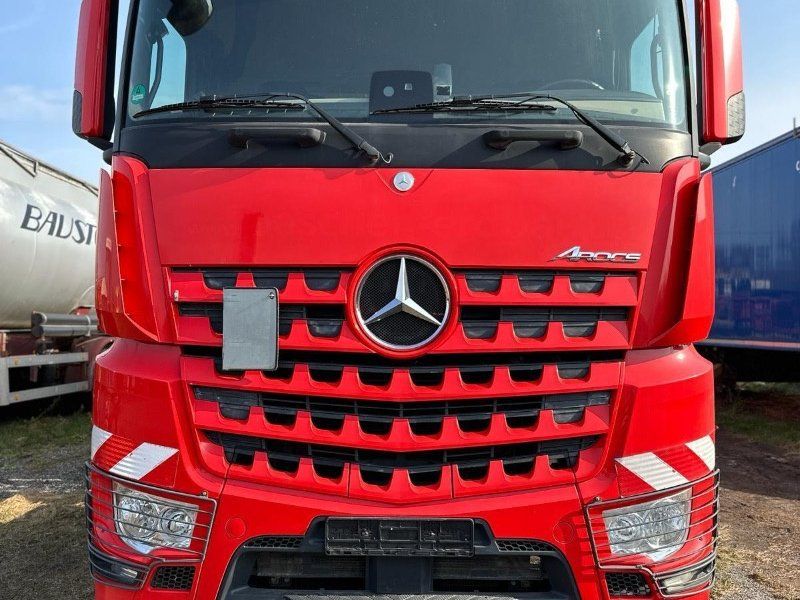 Mercedes-Benz AROCS 1848