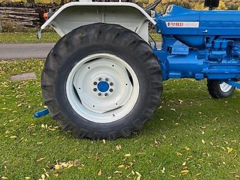 Ford 5000