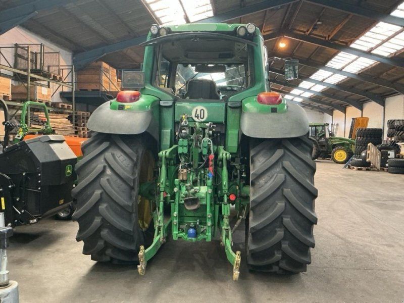 John Deere 6820