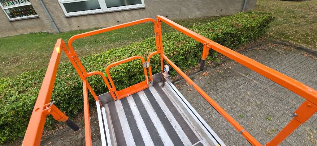 JLG 3246 ES 12m schaarhoogwerker JLG 1.5 km