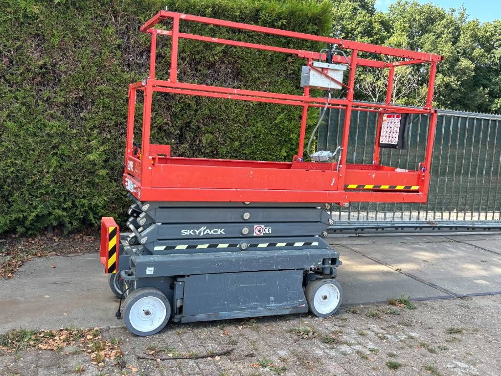 SkyJack SJIII3219 schaarhoogwerker 8m hoogwerker skyjack