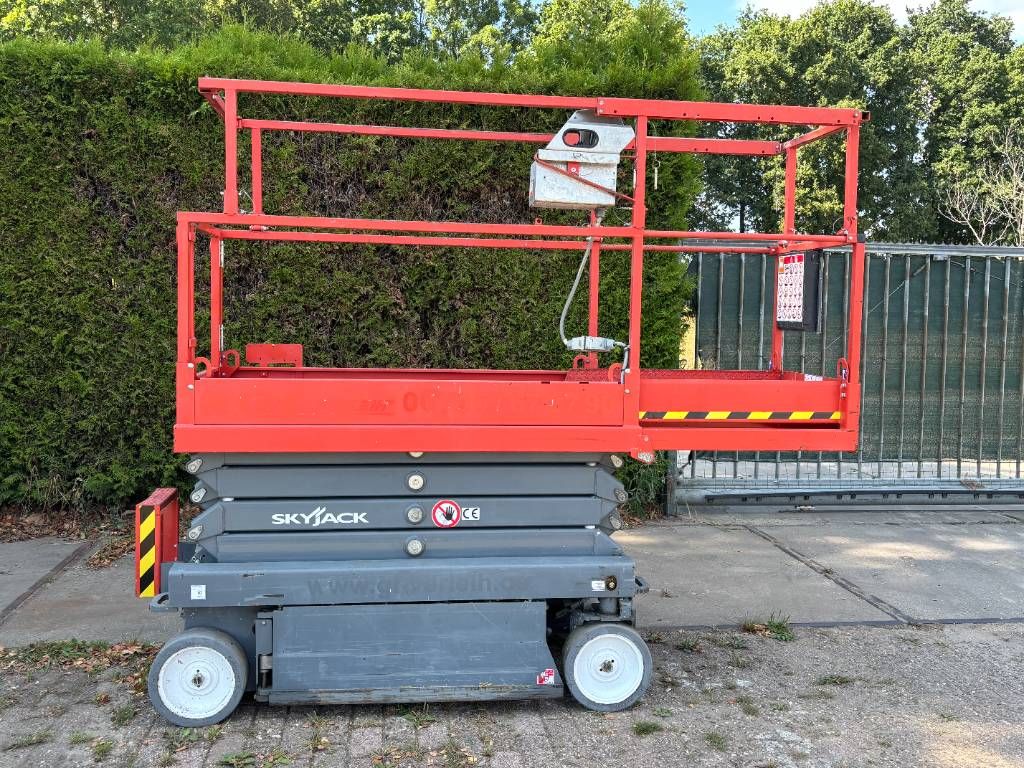 SkyJack SJ III 3219 hoogwerker schaarhoogwerker 8m skyjack