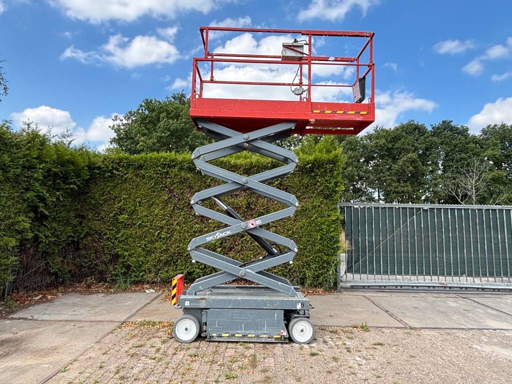 SkyJack SJ III 3219 8m schaarhoogwerker schaarlift 8m