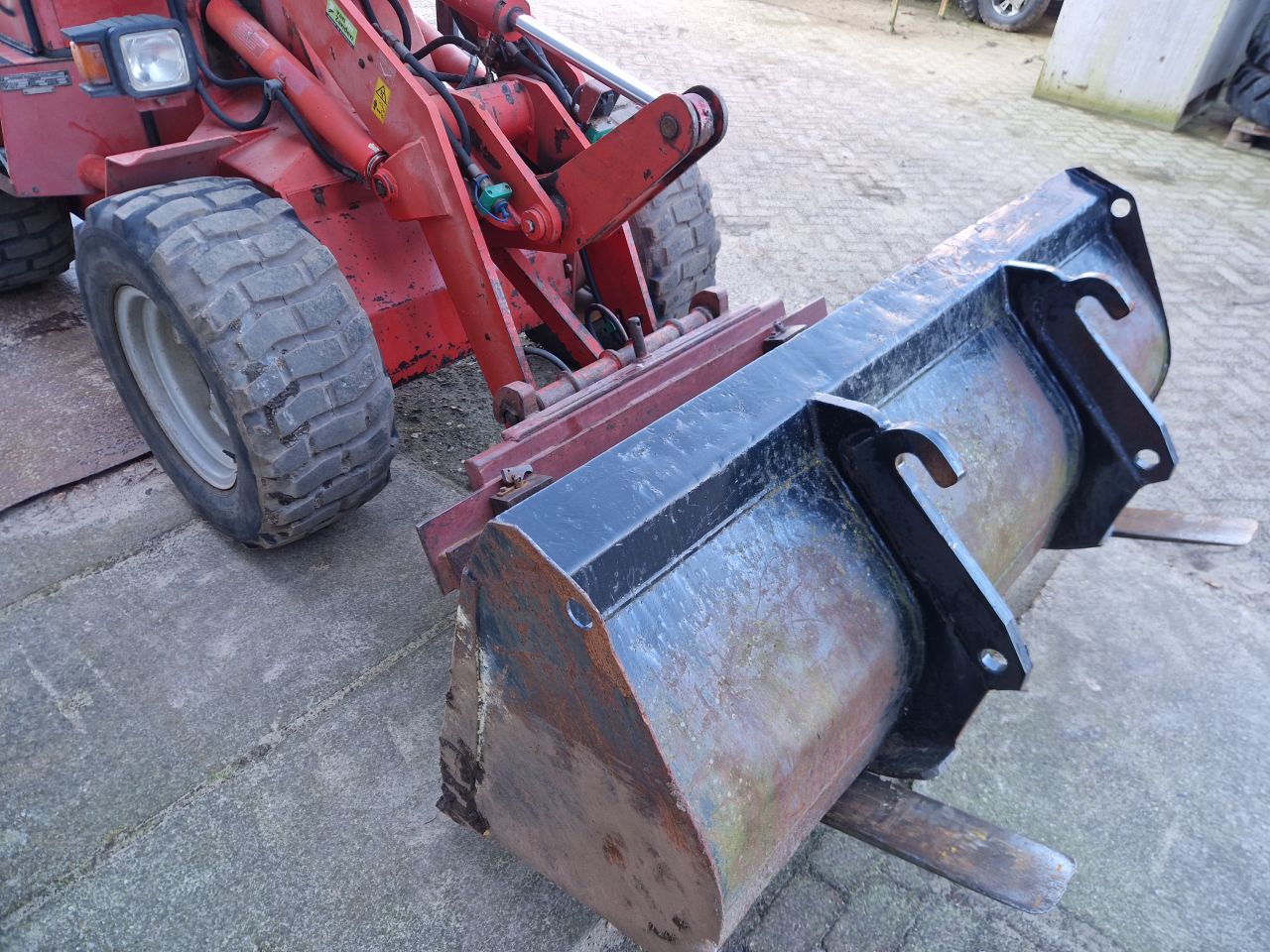 Weidemann 3002