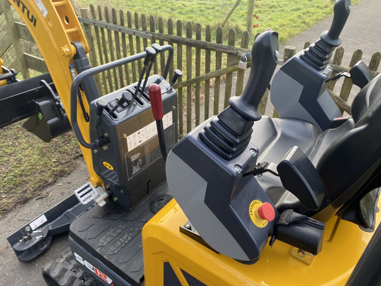 Shantui SE12SR Minigraver 2025 | 1200kg | Kubota