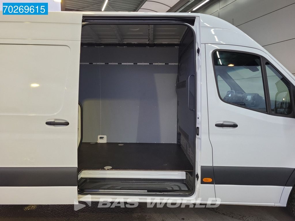 Mercedes Sprinter 319 CDI Automaat 190PK L3H2 Airco Cruise Camera MBUX CarPlay Euro6 L2 14m3 Airco Cruise control