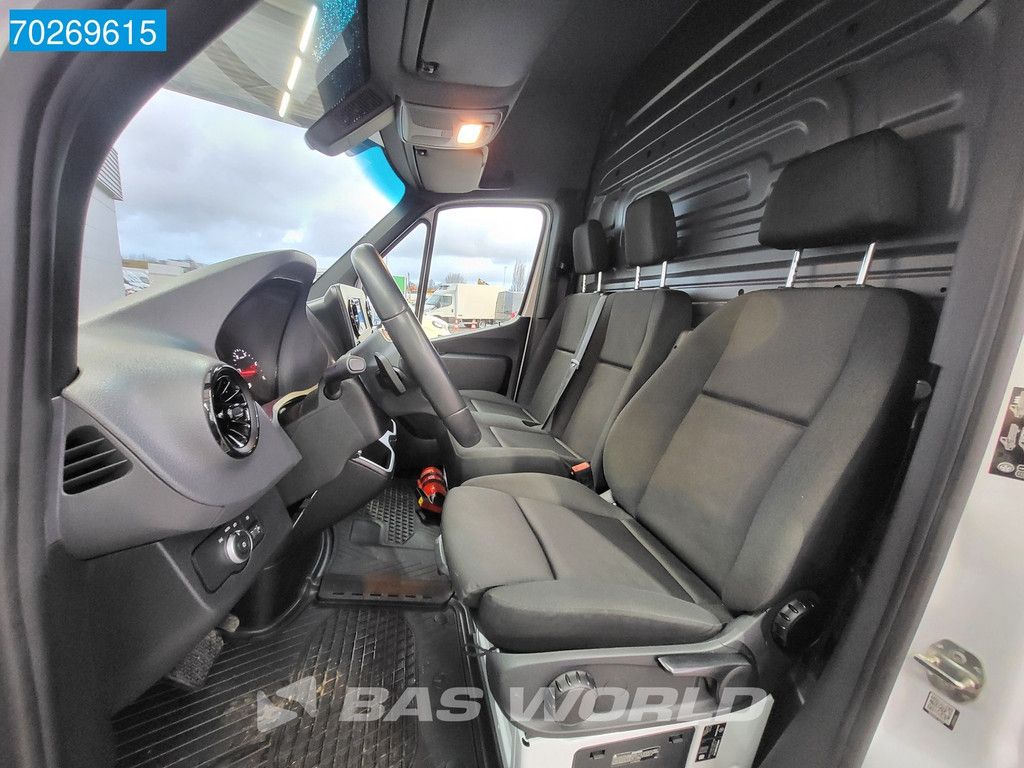Mercedes Sprinter 319 CDI Automaat 190PK L3H2 Airco Cruise Camera MBUX CarPlay Euro6 L2 14m3 Airco Cruise control