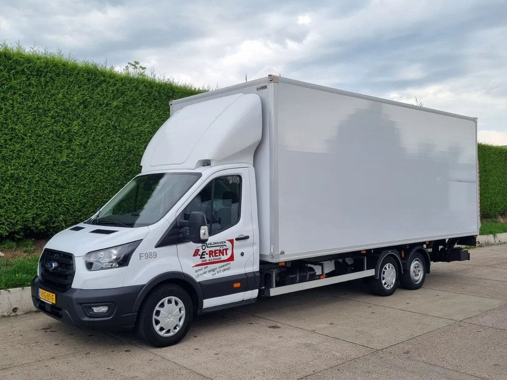 Ford Transit Gesloten clixtar oplegger 6,1 m.
