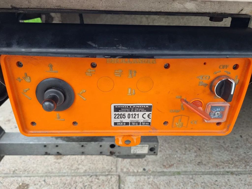 Ford Transit Gesloten clixtar oplegger 6,1 m.