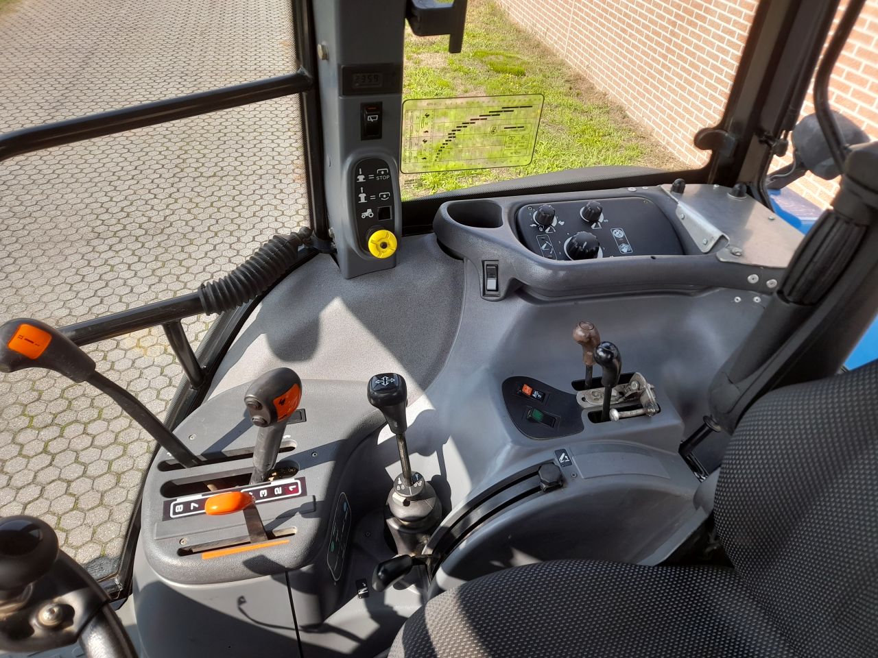 New Holland TS90 met dubbel lucht