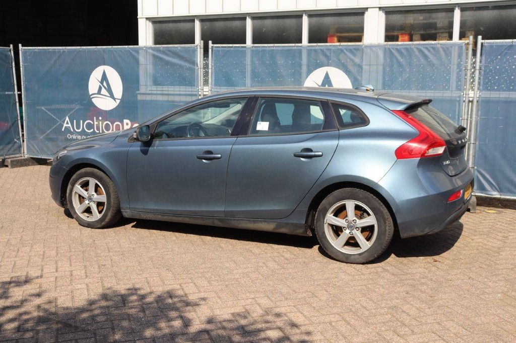 Volvo V40 D2 Diesel 114 PS 2014