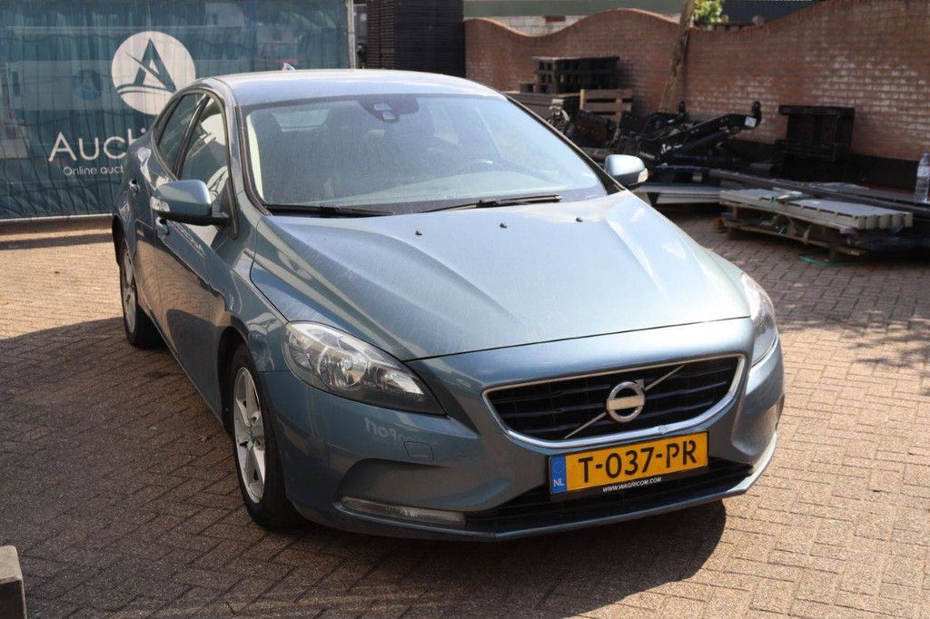 Volvo V40 D2 Diesel 114 PS 2014