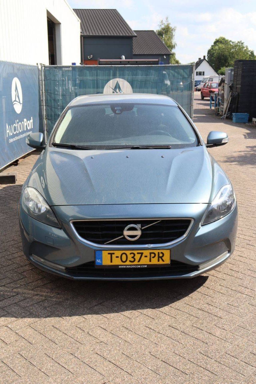 Volvo V40 D2 Diesel 114 PS 2014