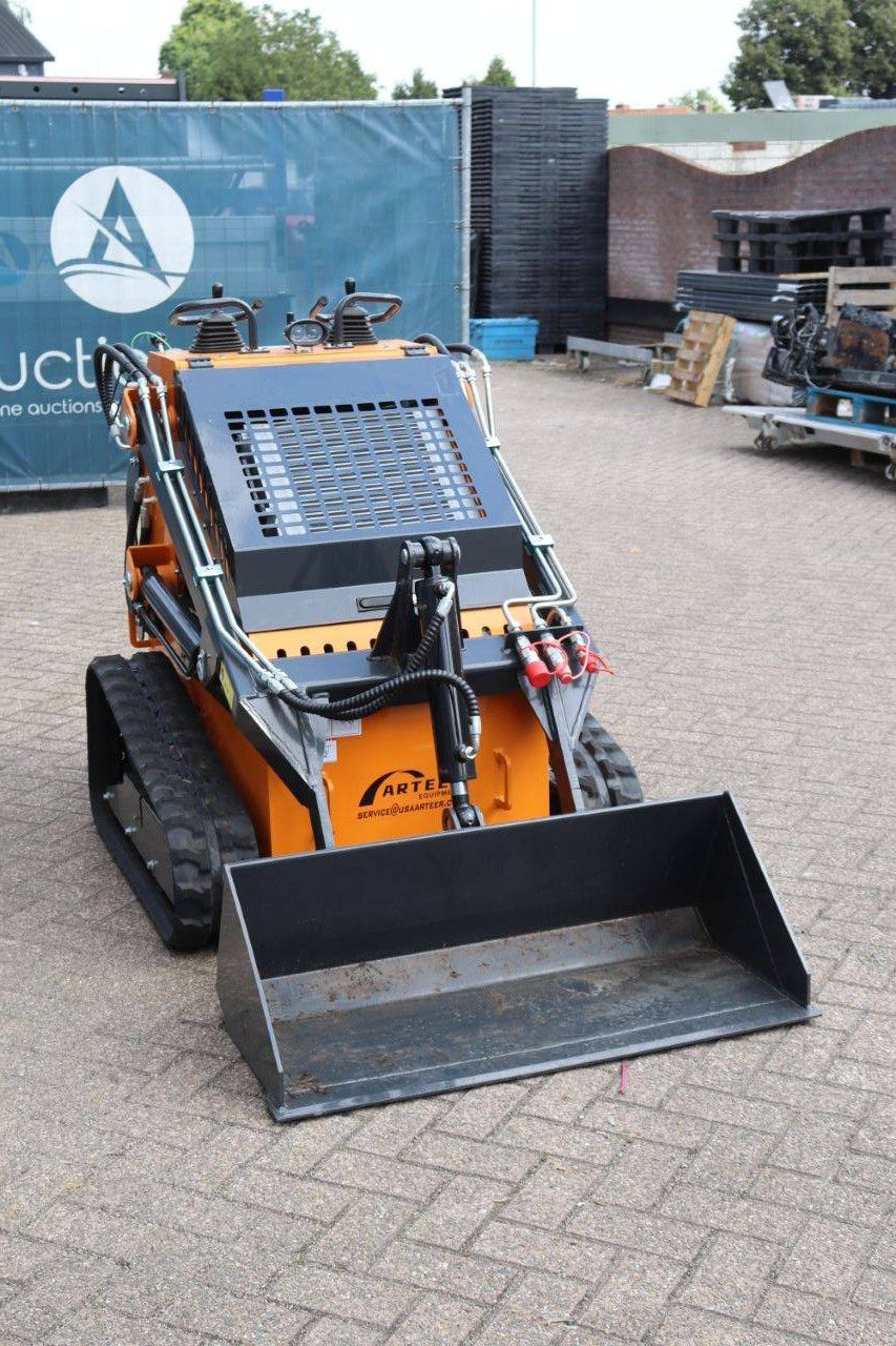 Skid Steer Loader Arteer QB-480 Petrol 24hp 2025 New