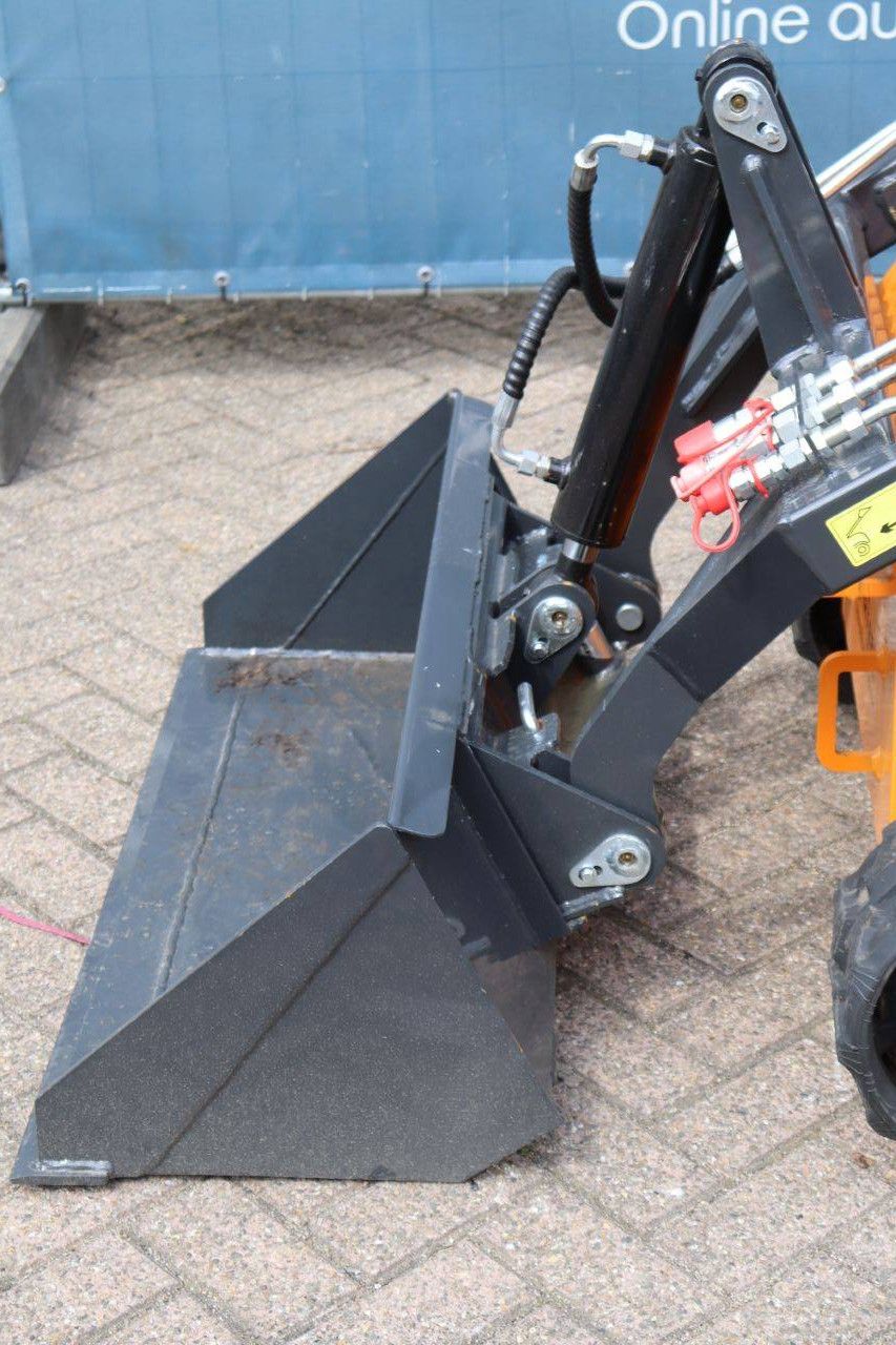 Skid Steer Loader Arteer QB-480 Petrol 24hp 2025 New