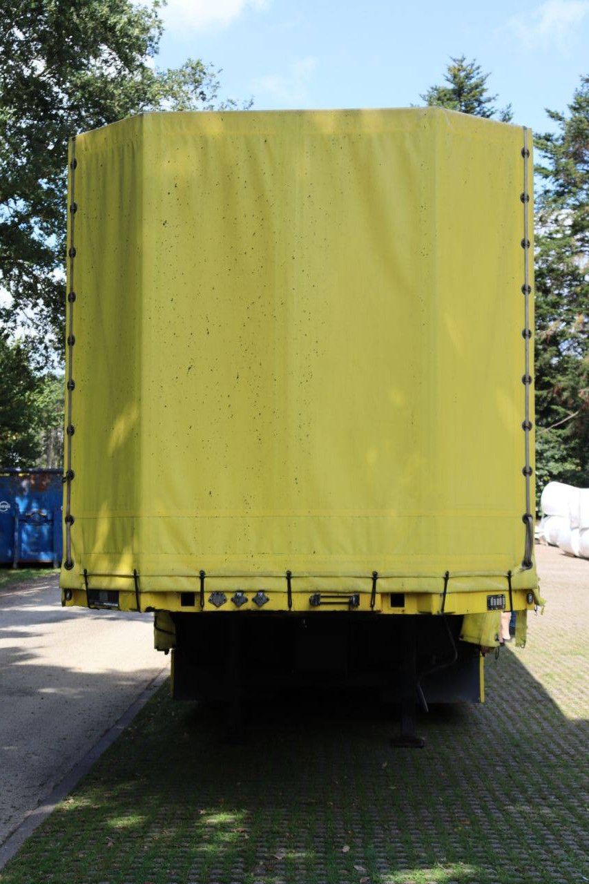 Curtainsider trailer Broshuis 2ASD-36 1987