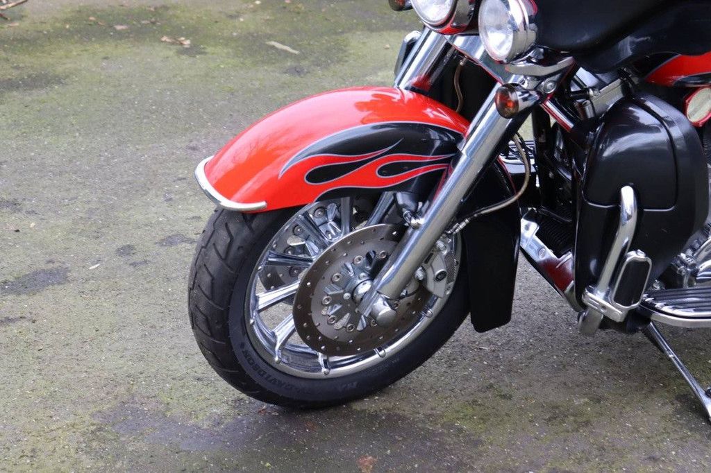 Motorcycle Harley-Davidson Ultra Glide CVO Petrol 2010