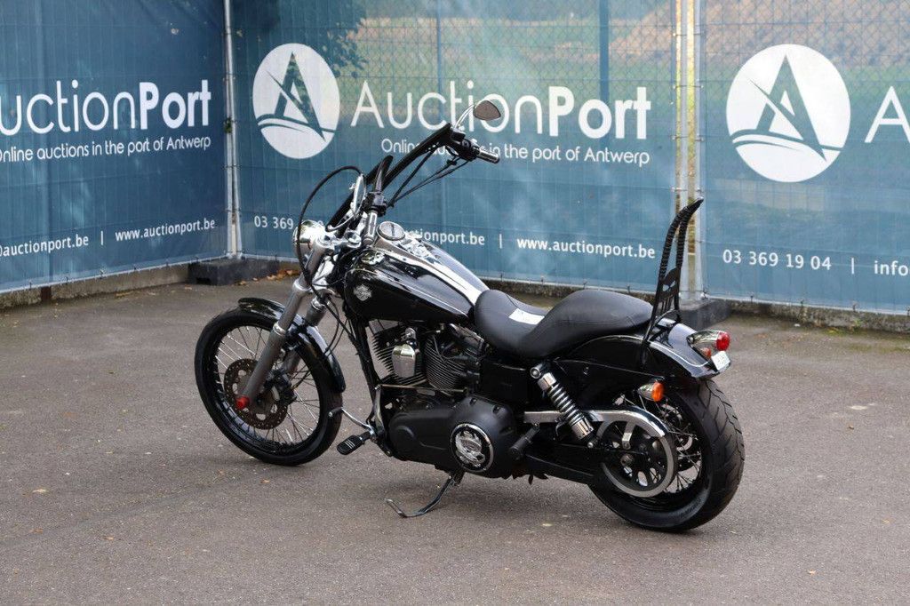 Harley-Davidson Dyna Wide Glide Benzine 2016