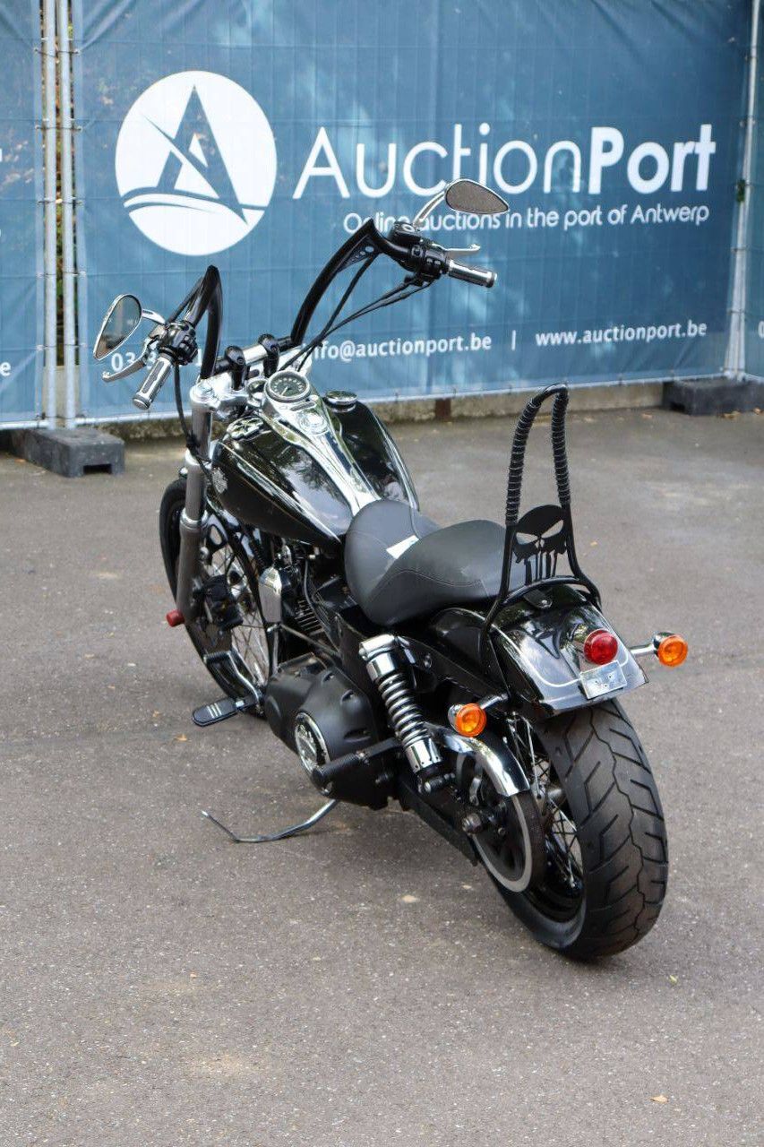 Harley-Davidson Dyna Wide Glide Benzine 2016