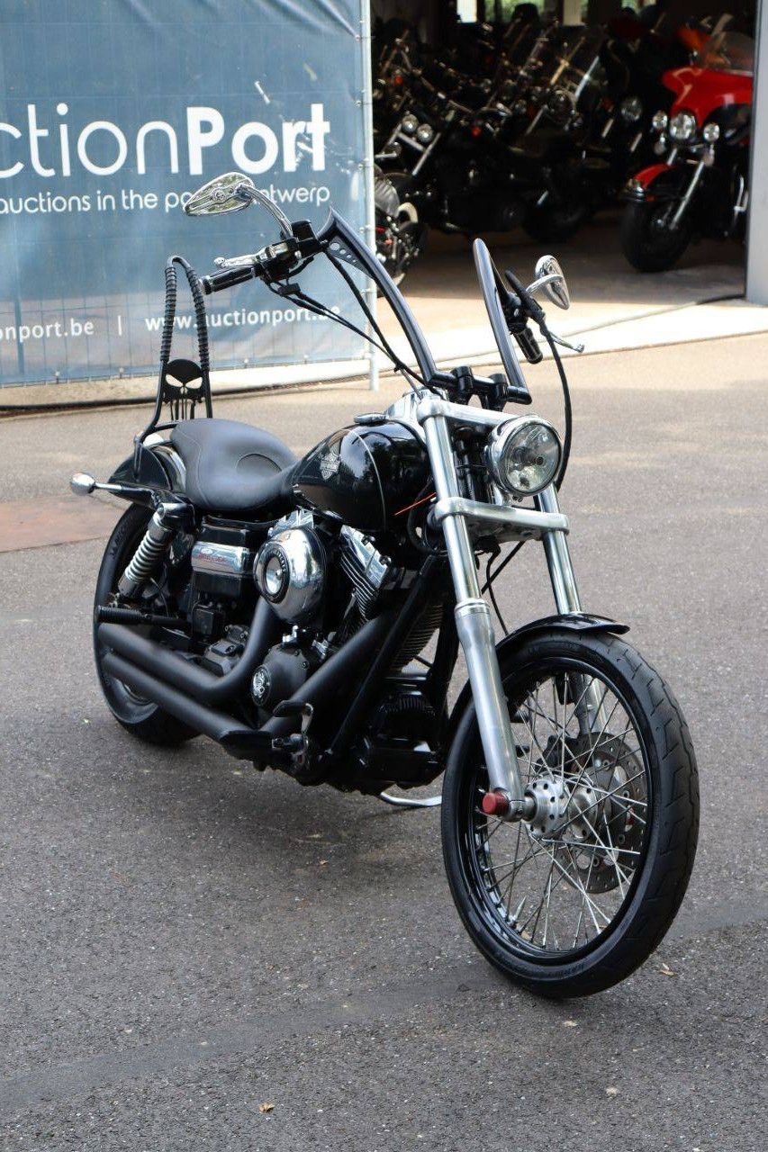 Harley-Davidson Dyna Wide Glide Benzine 2016