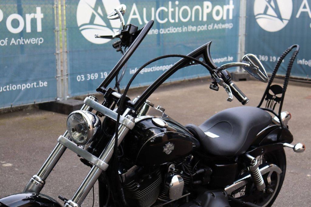Harley-Davidson Dyna Wide Glide Benzine 2016