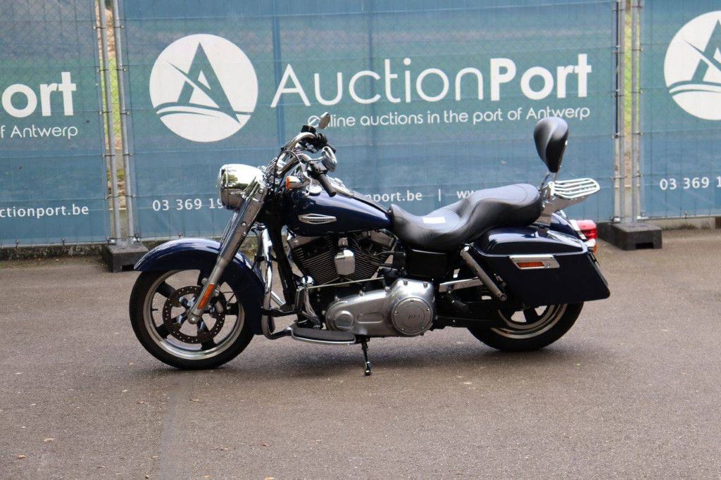 Harley-Davidson DYNA Switchback Benzine 2013