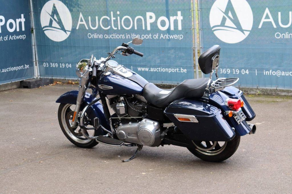 Harley-Davidson DYNA Switchback Benzine 2013