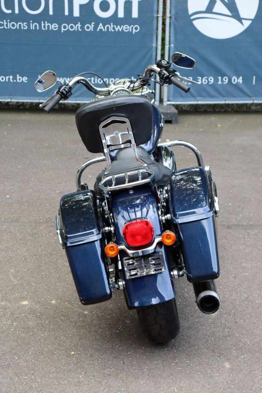 Harley-Davidson DYNA Switchback Benzine 2013