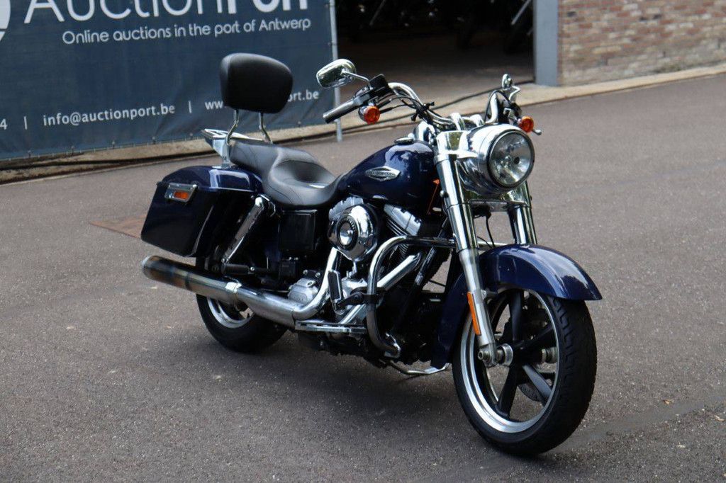 Harley-Davidson DYNA Switchback Benzine 2013