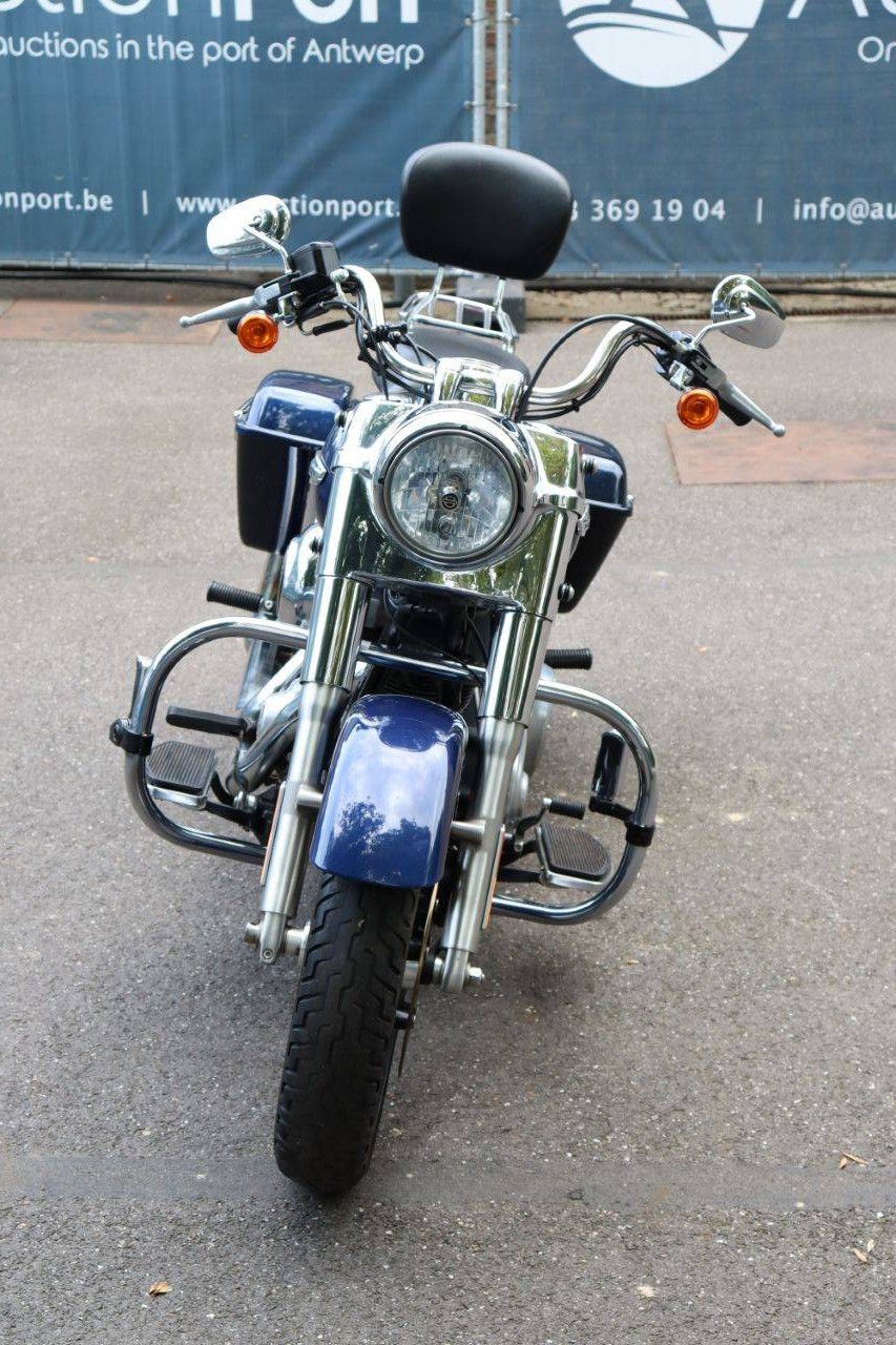Harley-Davidson DYNA Switchback Benzine 2013