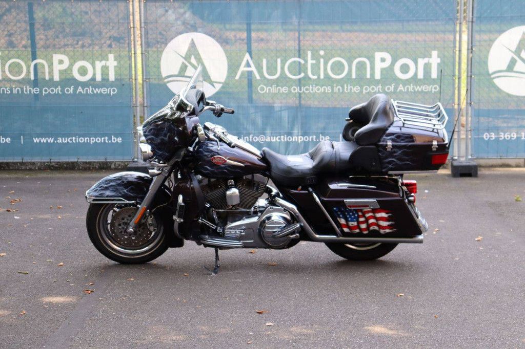 Harley-Davidson Ultra Classic CVO Benzine 2008