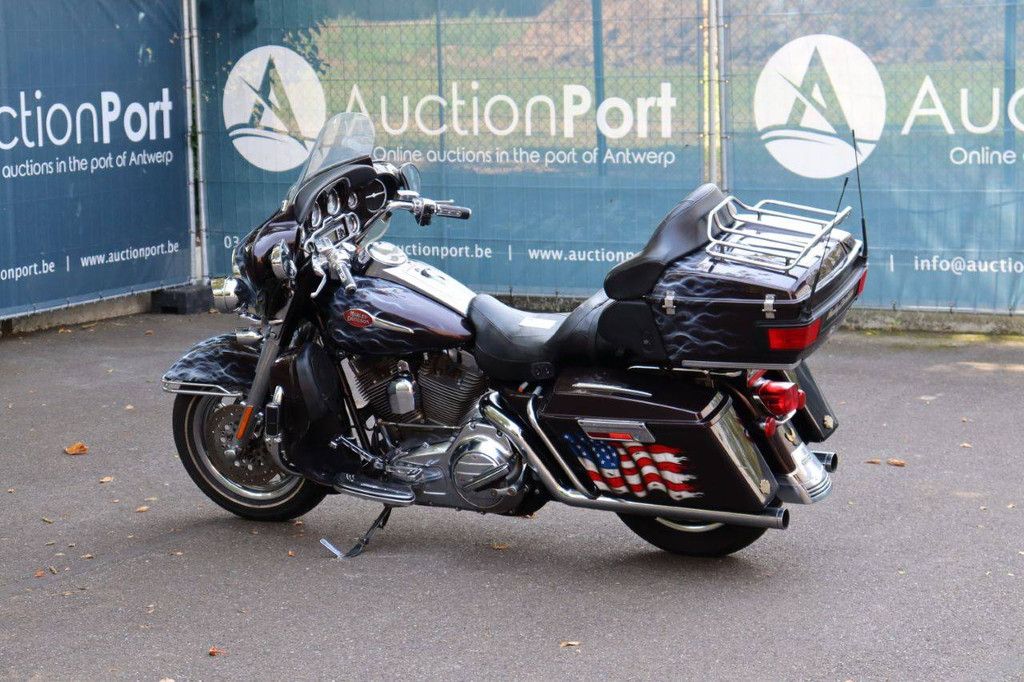 Harley-Davidson Ultra Classic CVO Benzine 2008