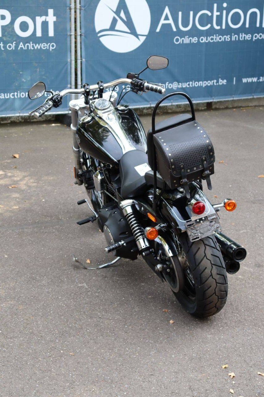 Harley-Davidson Dyna Wide Glide Benzine 2011