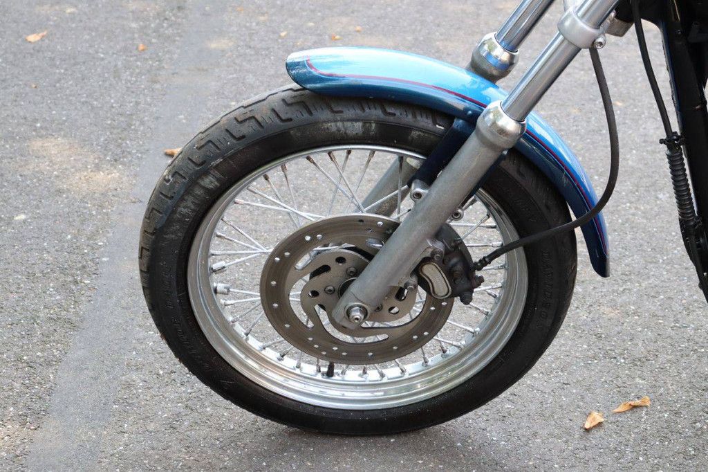 Harley-Davidson Dyna Low Rider Benzine 2004